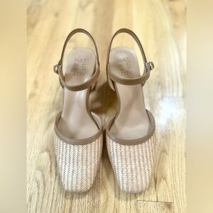 Naturalizer Women's Cream and Tan Wedge Sandals